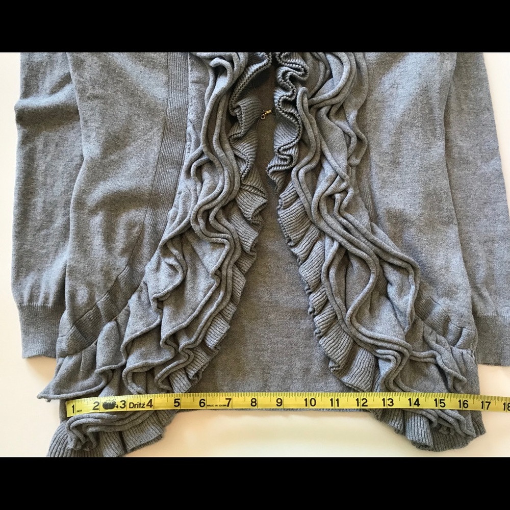 {BOGO} Romeo & Juliet Couture Cardigan Sweater - Picture 6 of 8